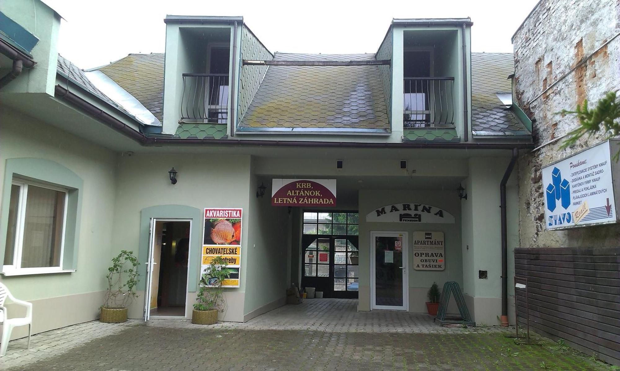 Penzion Marina Pri Slovenskej Restauracii Brezno Exteriér fotografie