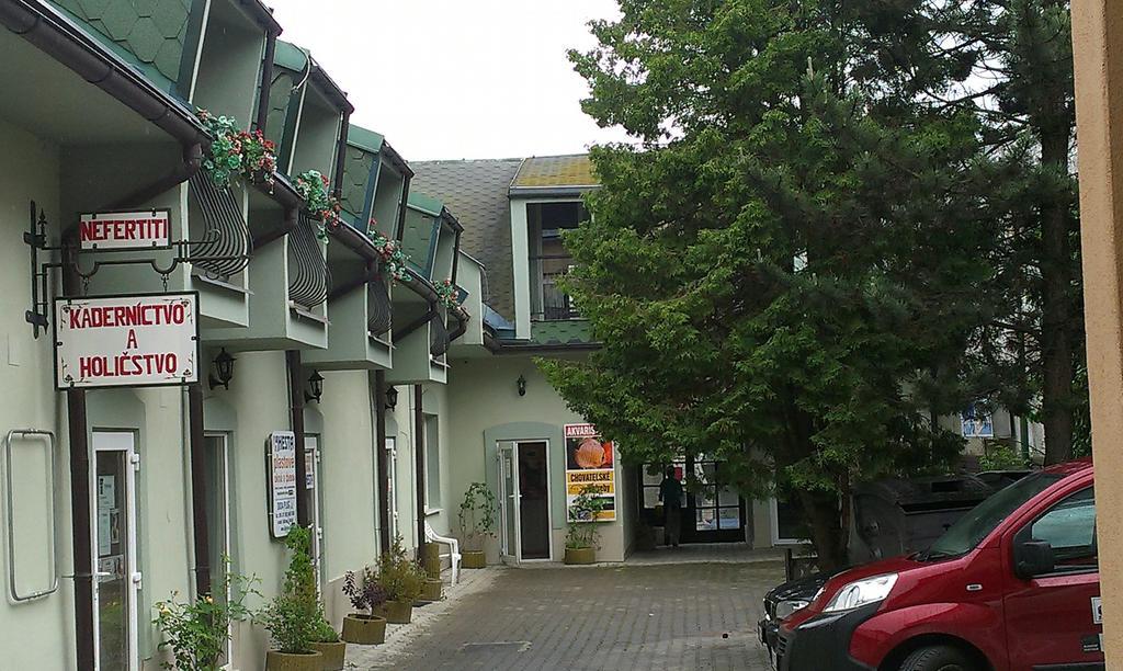 Penzion Marina Pri Slovenskej Restauracii Brezno Pokoj fotografie