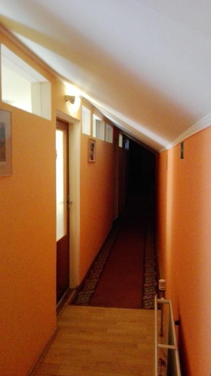 Penzion Marina Pri Slovenskej Restauracii Brezno Exteriér fotografie